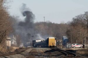 US Residents Near Toxic Train Derailment In Ohio Urged Not To Drink Water