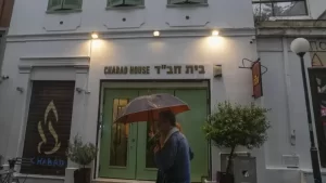 2 Pakistanis held in Greece in connection with plot to attack Jewish restaurant